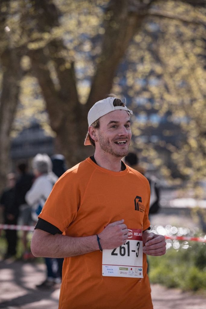 Alternants FILEA - Sales & Digital Campus SKALE Strasbourg en pleine course au Marathon EKIDEN de Strasbourg