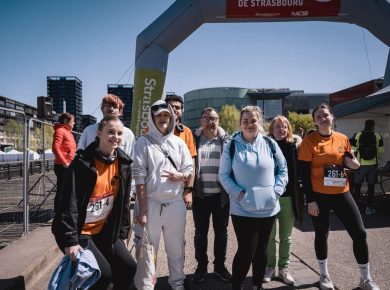 Équipe FILEA - Sales & Digital Campus SKALE Strasbourg au départ du Marathon EKIDEN de Strasbourg