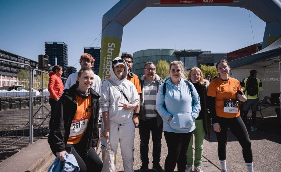 Équipe FILEA - Sales & Digital Campus SKALE Strasbourg au départ du Marathon EKIDEN de Strasbourg
