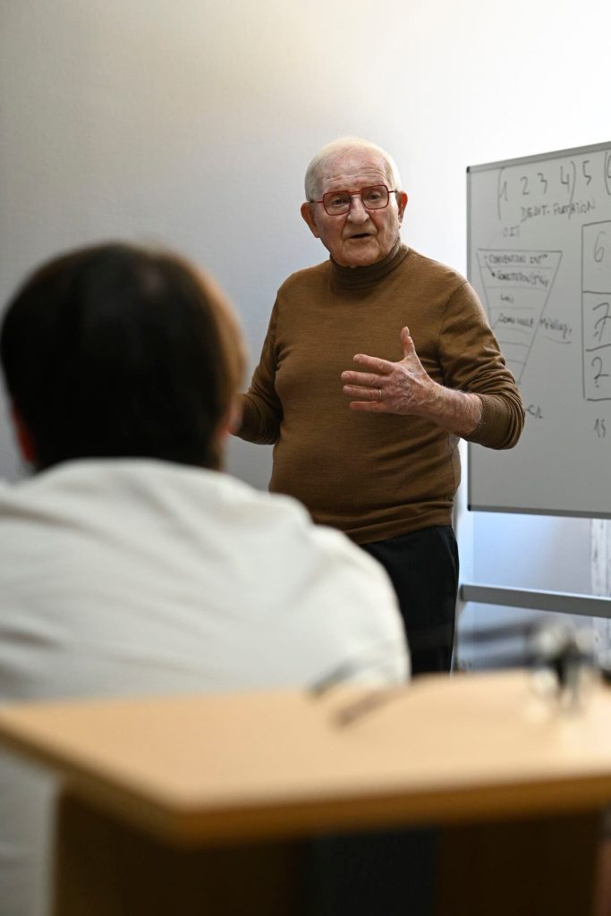 Défi Marathon FILEA Bernard Roth partage son parcours inspirant avec les étudiants de FILEA